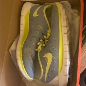 NIKE FREE 5.0 ( GS )